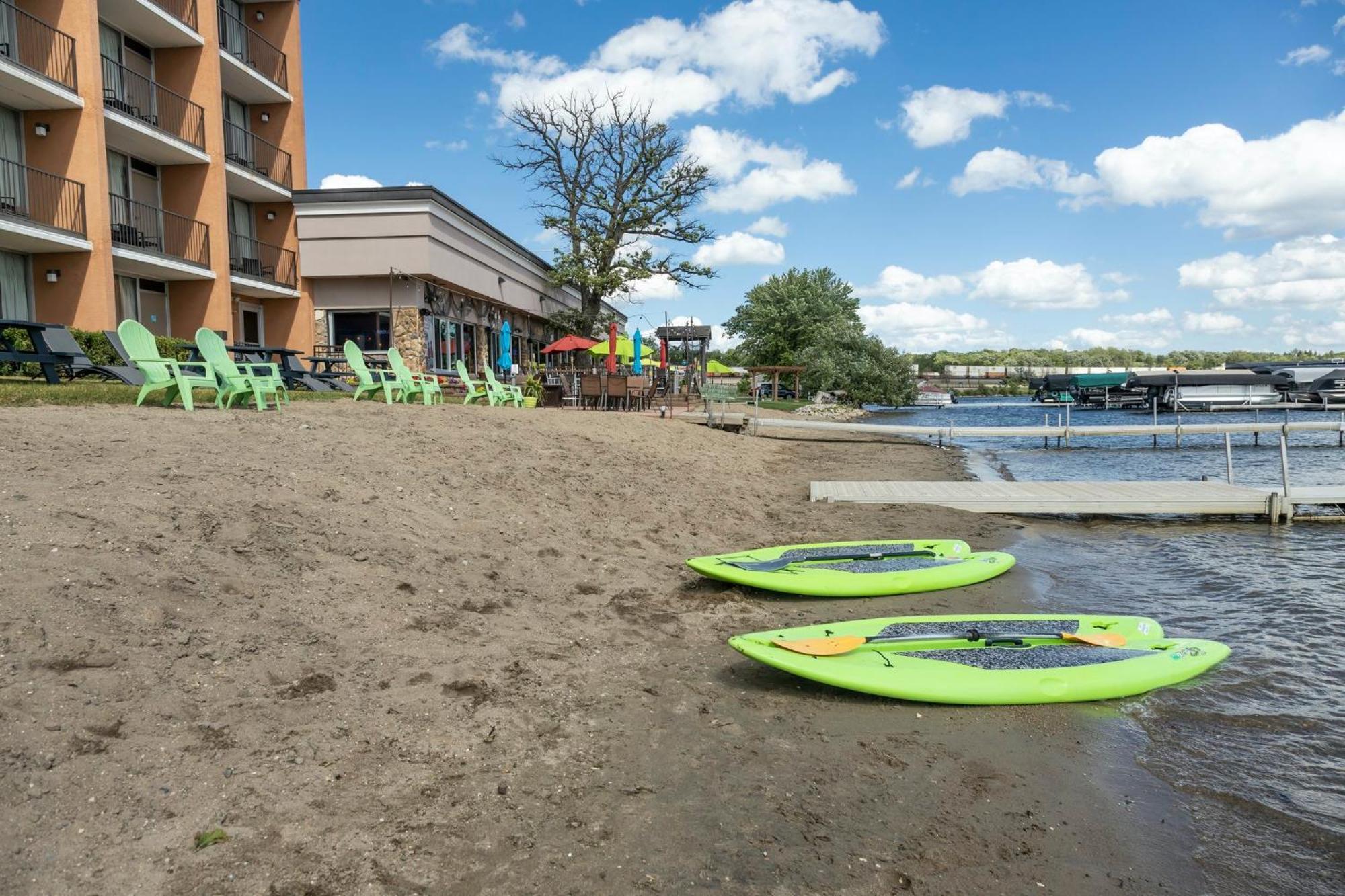 Holiday Inn Detroit Lakes By Ihg Esterno foto
