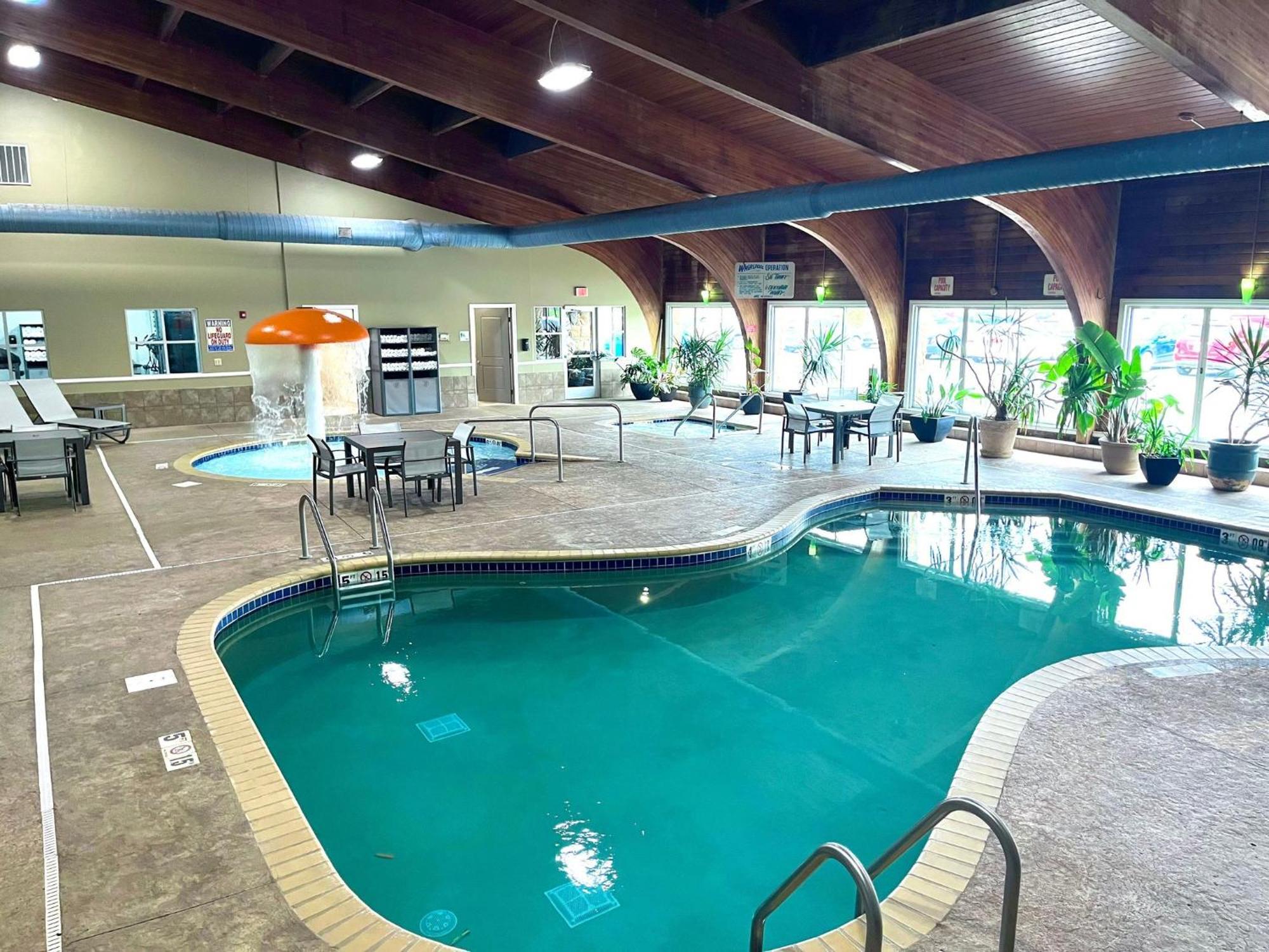 Holiday Inn Detroit Lakes By Ihg Esterno foto